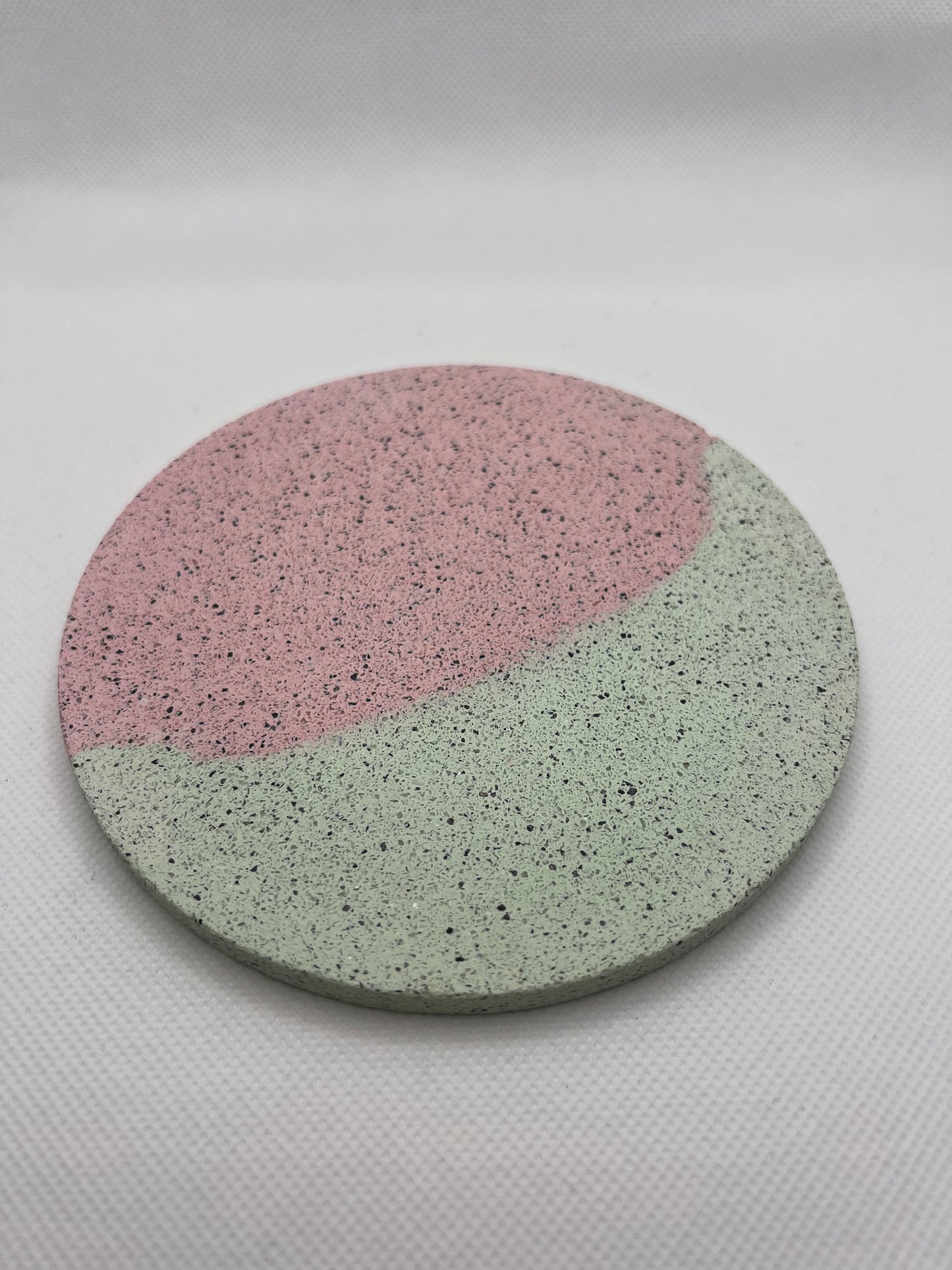 Dessous de plat vert et rose effet granite