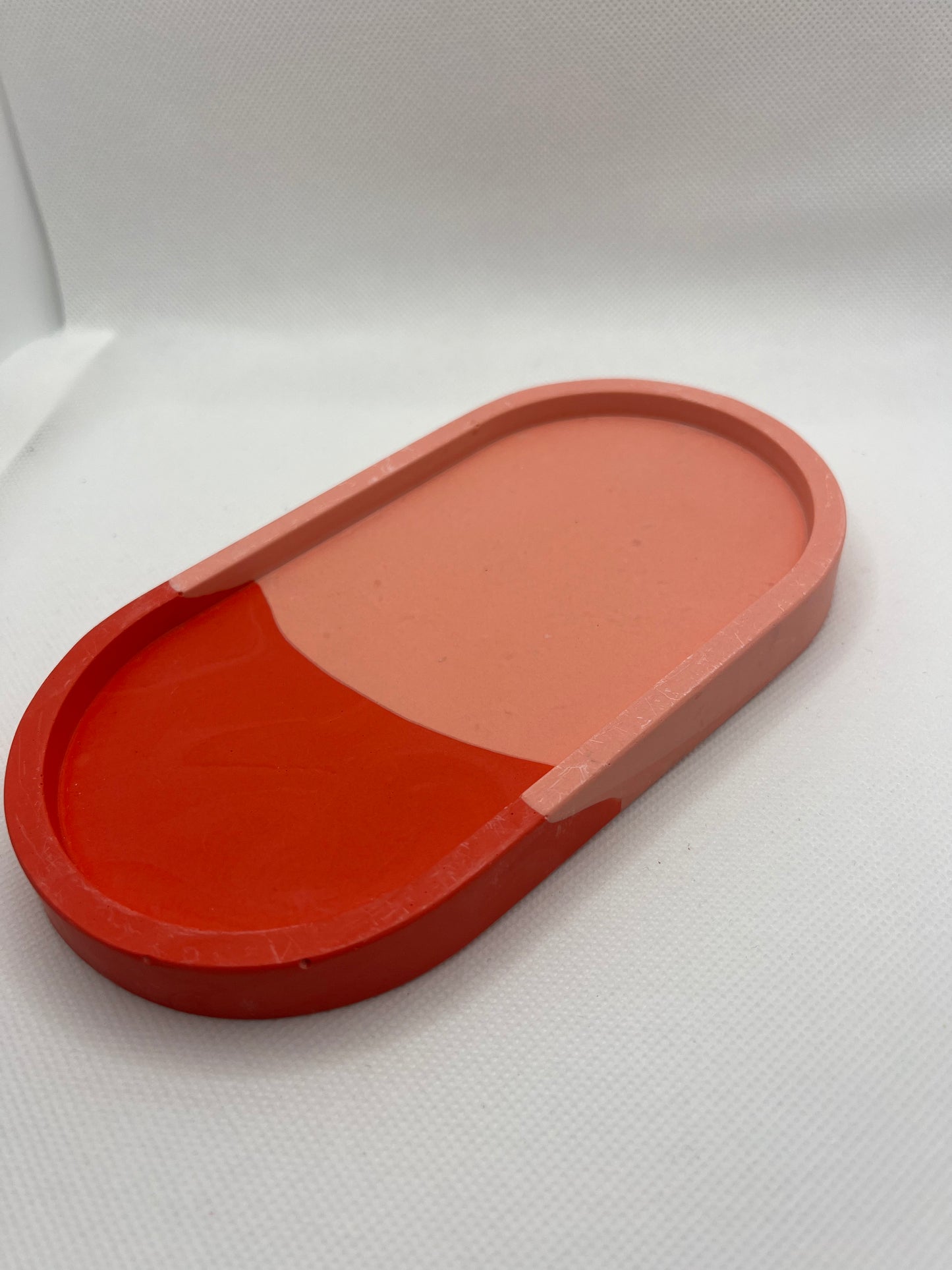 Plateau en deux teintes rouge et rose