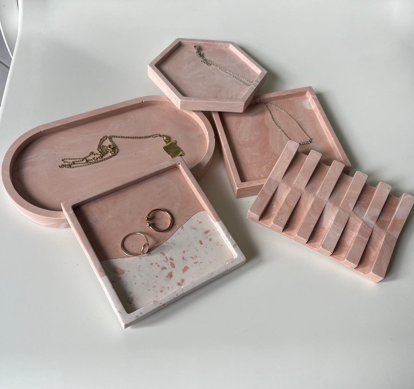 Vide poche saumon et terrazzo