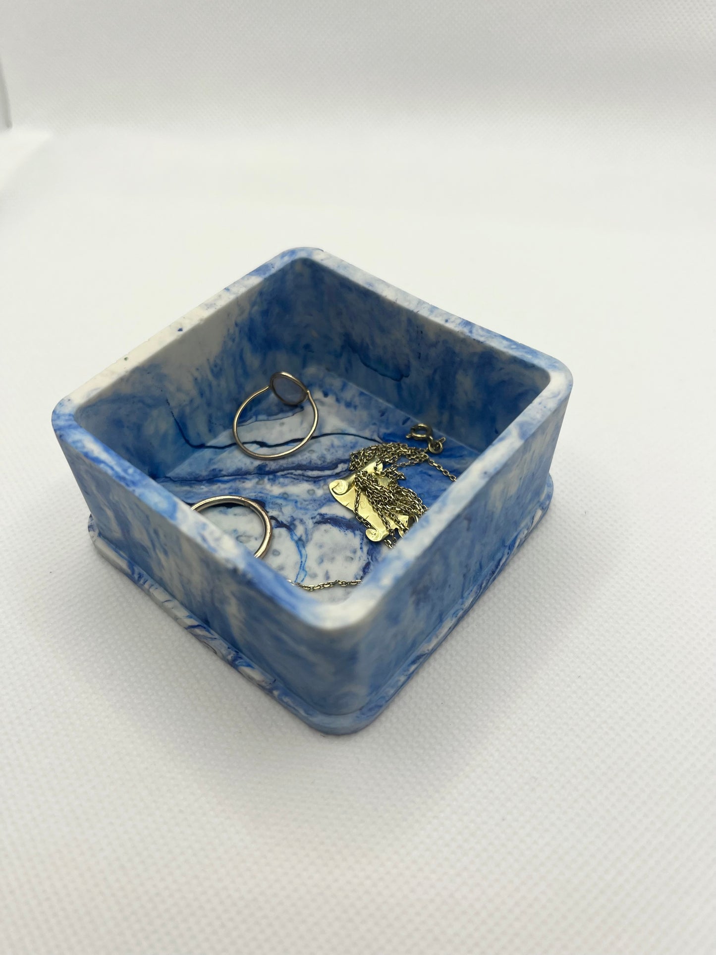 Boîte carré bleu marbré