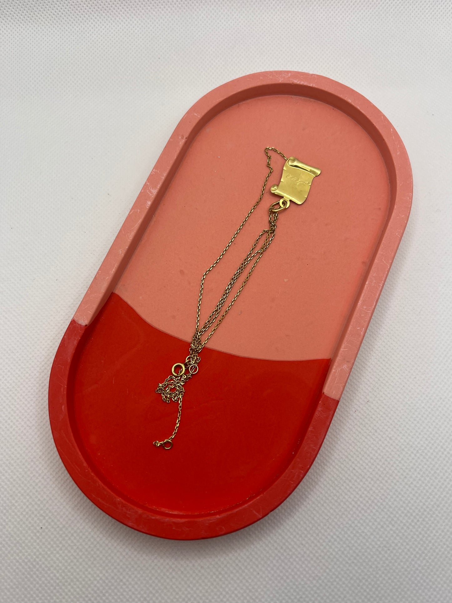 Plateau en deux teintes rouge et rose