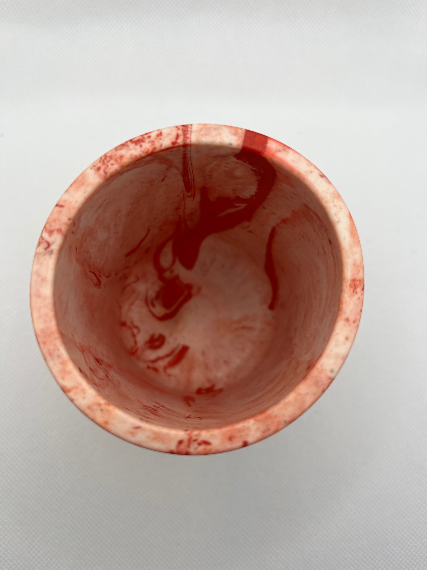 Pot rouge marbré