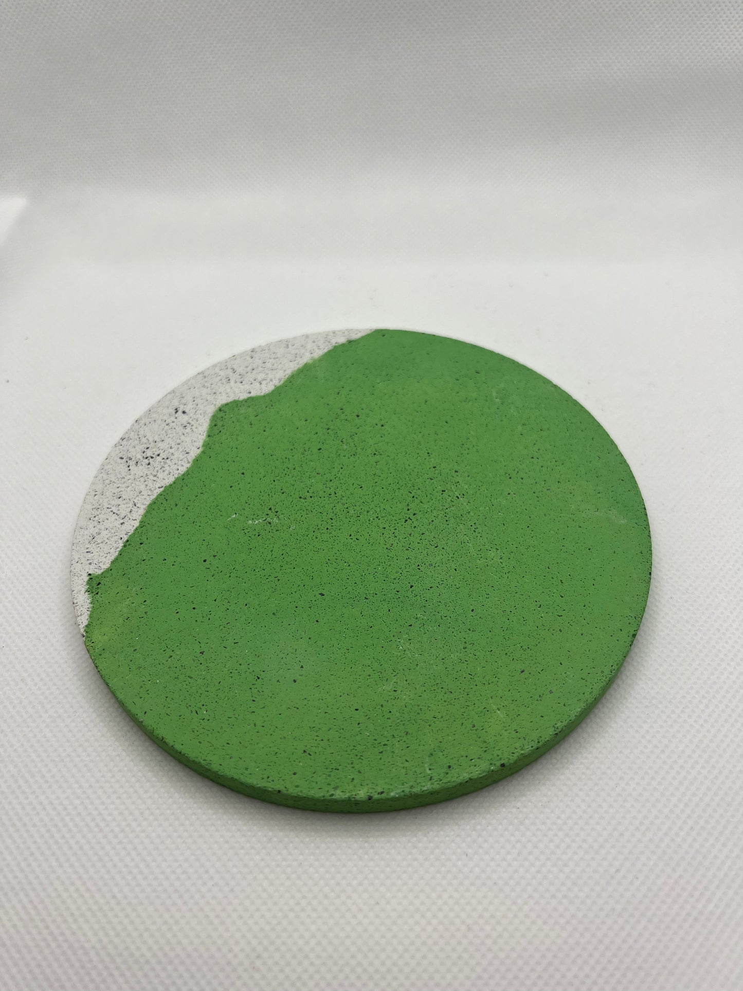 Dessous de plat vert et blanc effet granite